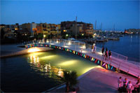 Aude tourisme Gruissan pont entre les deux villages
